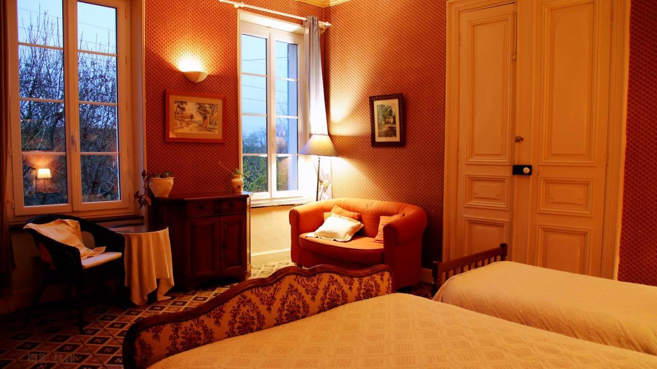 Les Volets Bleus Bed and Breakfast Sallèles-dʼAude Εξωτερικό φωτογραφία
